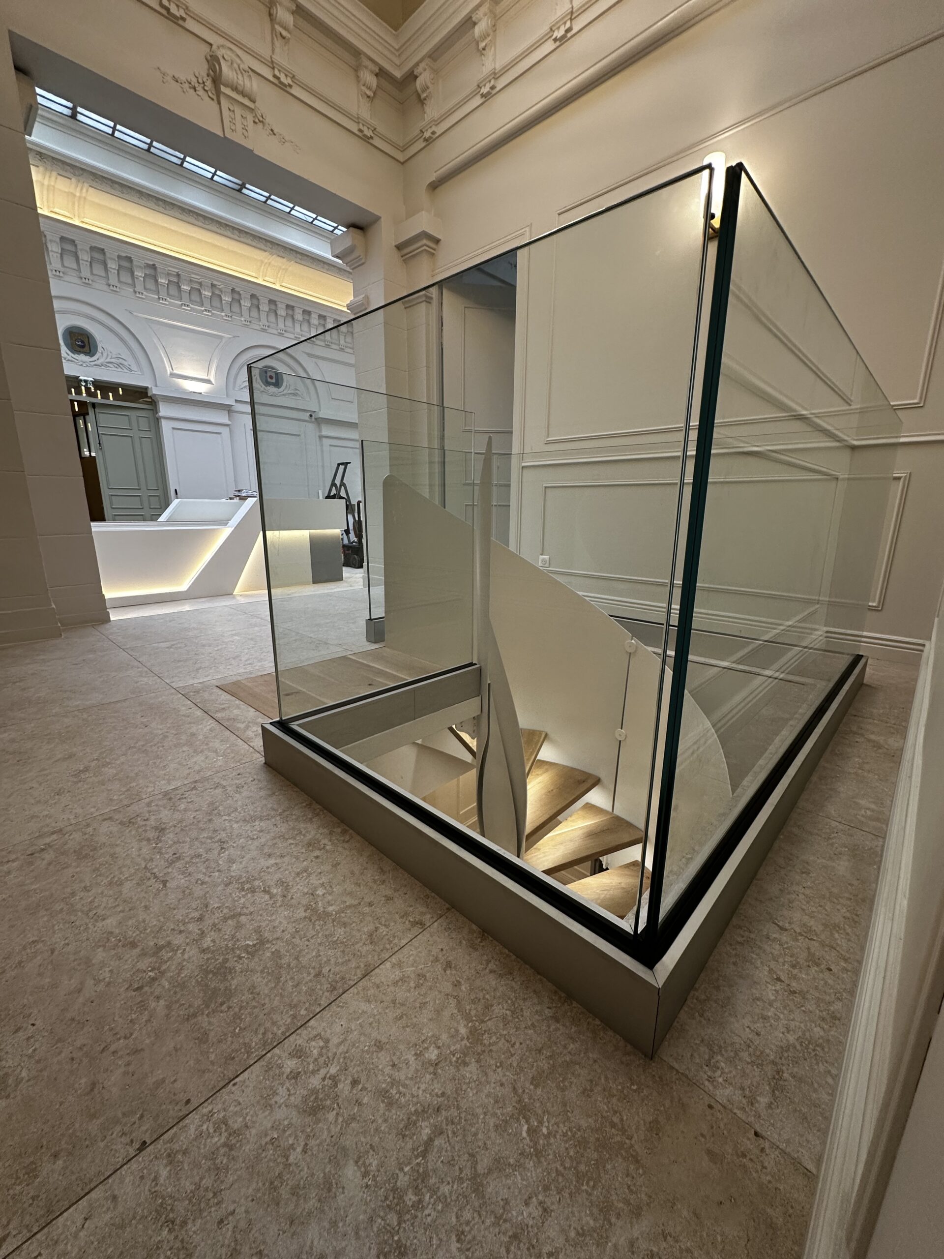 pose garde-corps verre sur Montpellier par ferronnerie métallerie FROMENT Valergues