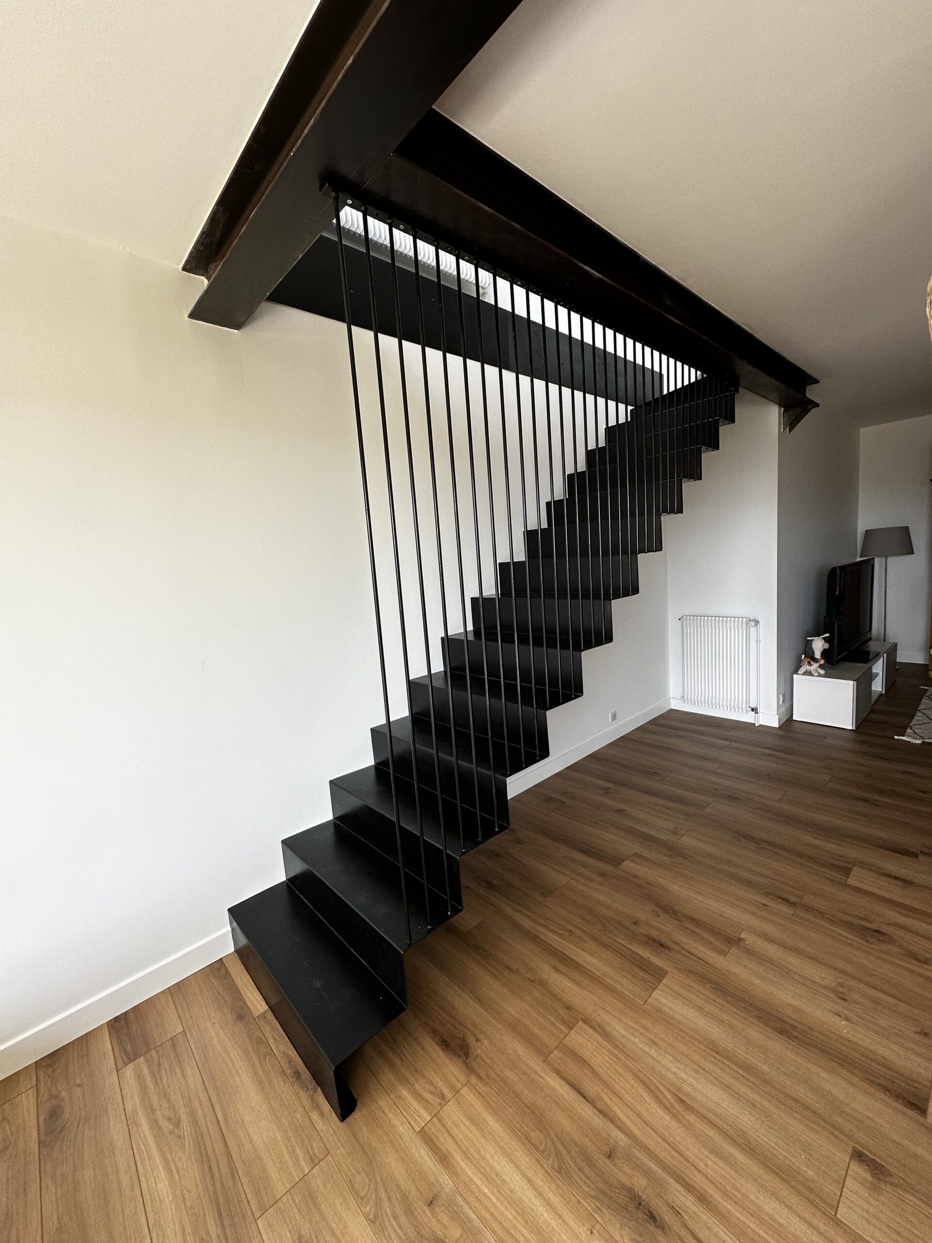 Escalier design métal réalisation métallerie ferronnerie FROMENT