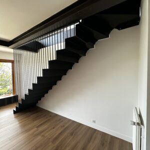 Escalier design quart tournant métal