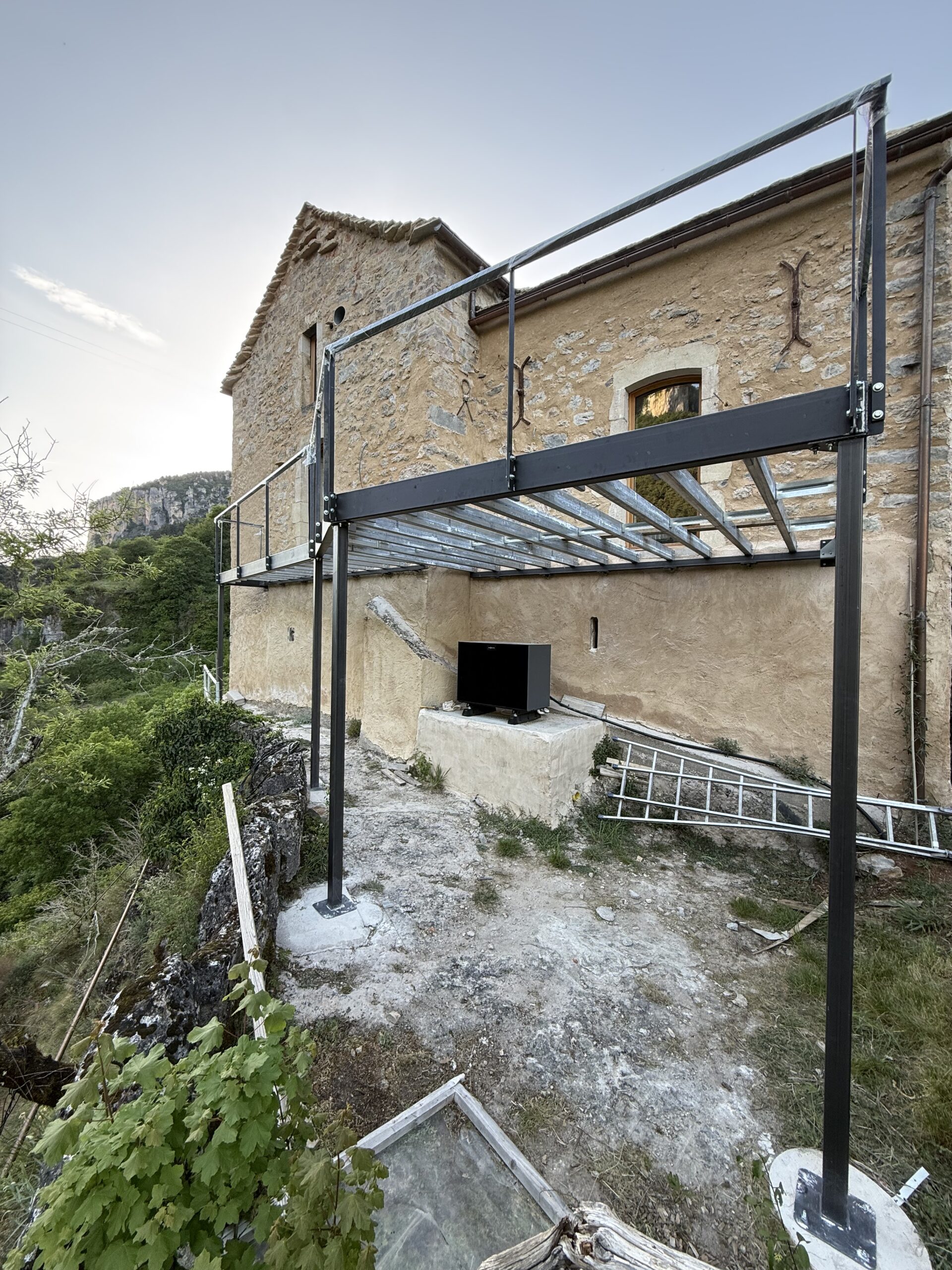 Terrasse en acier Ferronnerie métallerie FROMENT